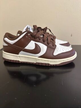 Nike Dunk Low Brown & white